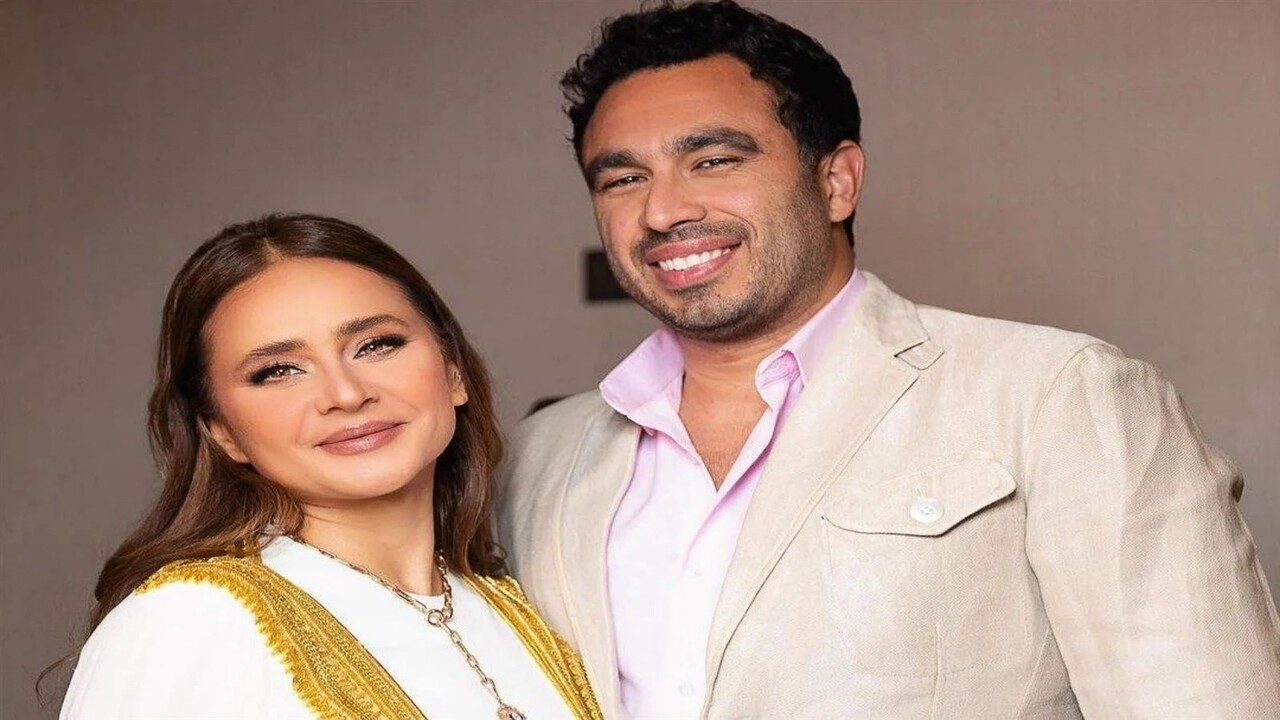 أول تعليق من الفنانة "نيللي كريم" بعد إعلان خبر طلاقها من هشام عاشور